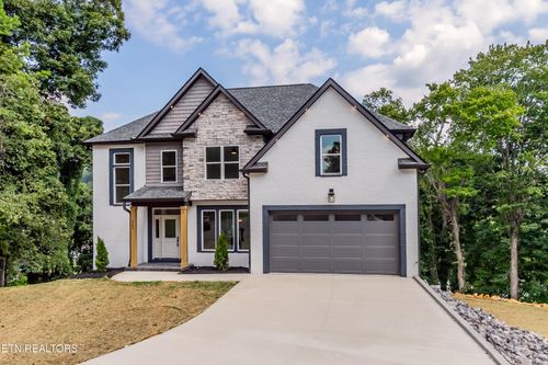 7560 Christin Lee Cir, Knoxville, TN, 37931-4535 | Card Image