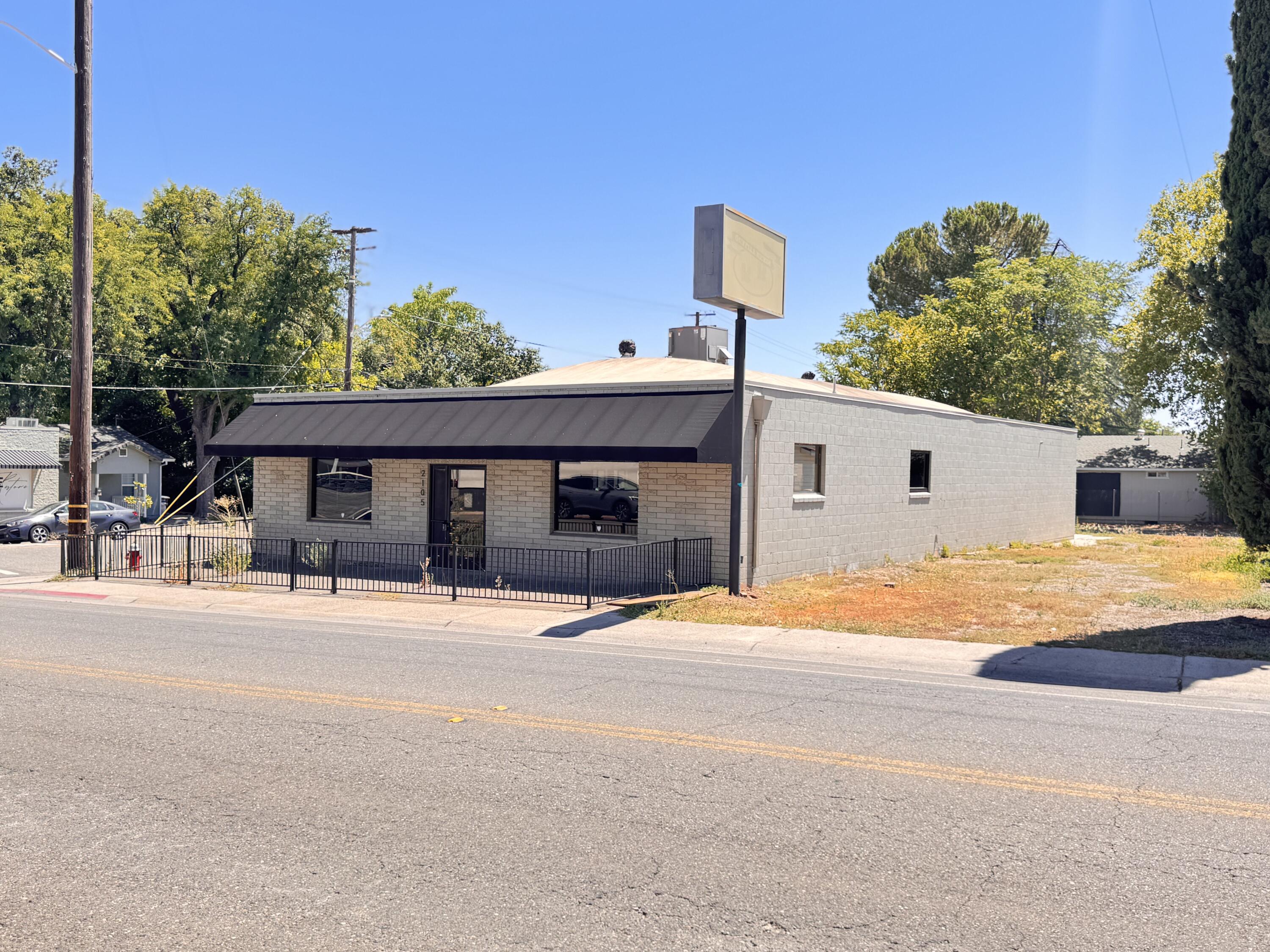 Commercial Lease in Redding 3