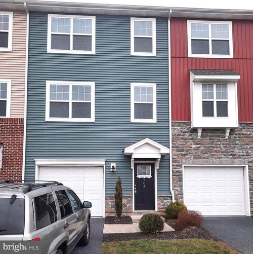 704 Admirals Quay Dr, MECHANICSBURG, PA, 17050-2482 | Card Image