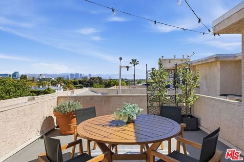 18-12321 Ocean Park Blvd, Santa Monica, CA, 90405-3468 | Card Image