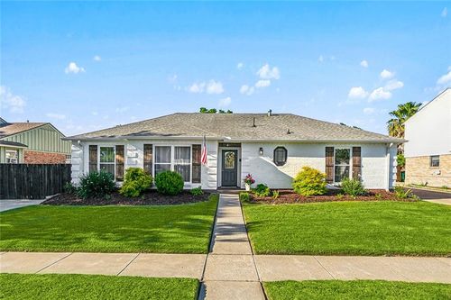 6413 Schouest St, Metairie, LA, 70003-2908 | Card Image