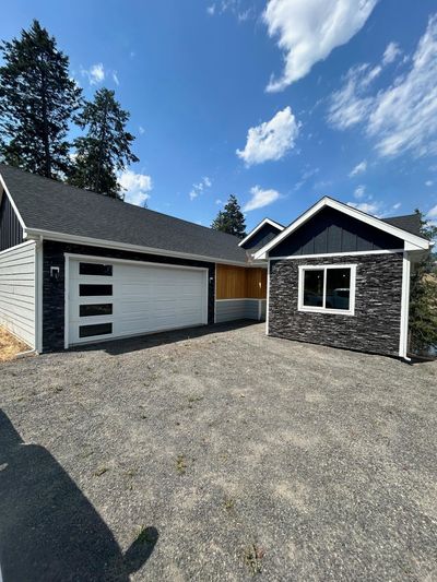 21117 N Byrne Ln, Home with 4 bedrooms, 3 bathrooms and null parking in Nine Mile Falls WA | Image 1