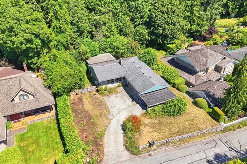 3922 Sunnycrest Drive, North Vancouver, BC, V7R3C9 | Card Image