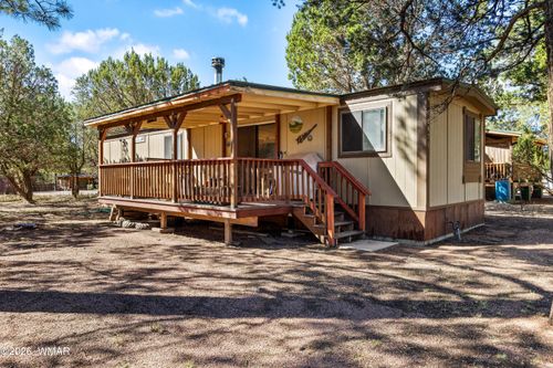 2075 Pinewood Dr, Overgaard, AZ, 85933-5291 | Card Image
