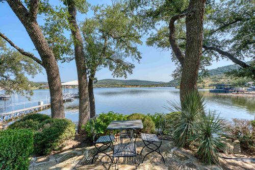 514 Morgan Creek Dr, Burnet, TX, 78611-5801 | Card Image