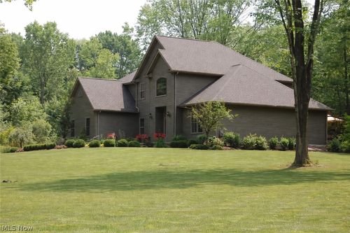 1829 State Route 7 Ne, Brookfield, OH, 44403-9760 | Card Image