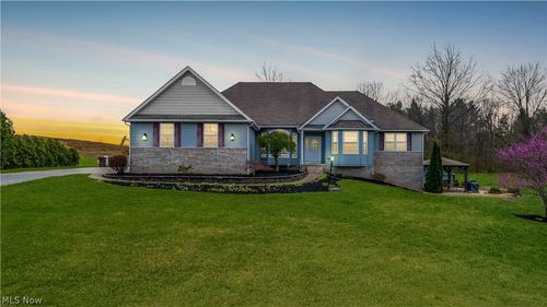 16555 Island Rd, Grafton, OH, 44044-9244 | Card Image