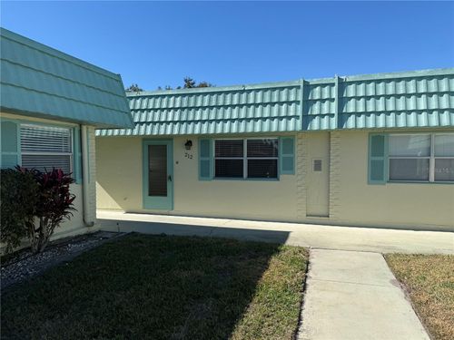 212-101 Cambridge Trl, SUN CITY CENTER, FL, 33573-5953 | Card Image