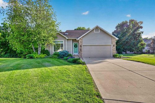236 Westend Cir, Sun Prairie, WI, 53590-3442 | Card Image