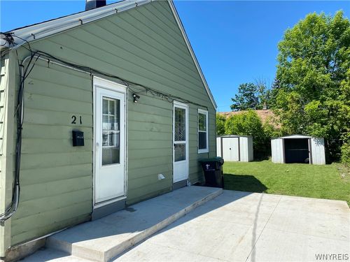 21 Chapman Pl, Tonawanda, NY, 14150-7919 | Card Image