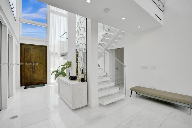 201 Buttonwood Dr, House other with 5 bedrooms, 7 bathrooms and null parking in Key Biscayne FL | Image 25