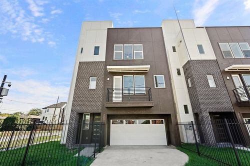 2905 Nagle St, Houston, TX, 77004-1535 | Card Image