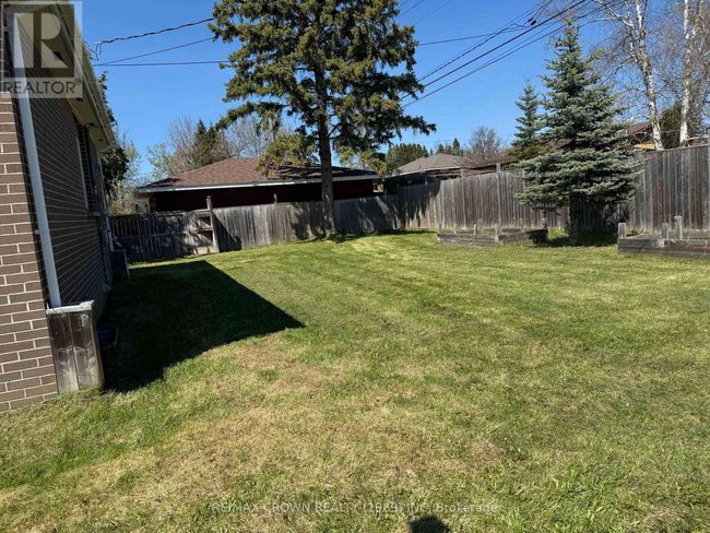 27 Ottawa St, House other with 3 bedrooms, 1 bathrooms and 3 parking in Kapuskasing ON | Image 44