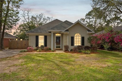 1102 Schaub Ave, Mobile, AL, 36609-5131 | Card Image