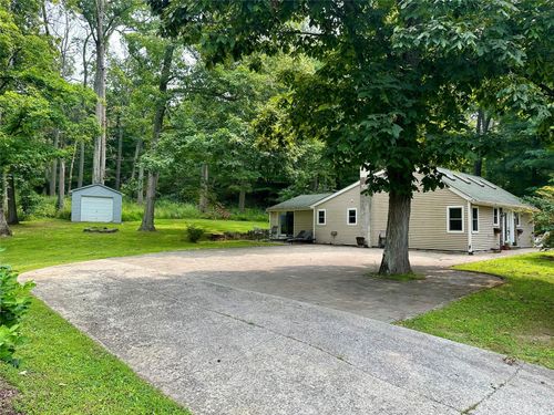 120 Cranberry Dr, Hopewell Junction, NY, 12533-5377 | Card Image