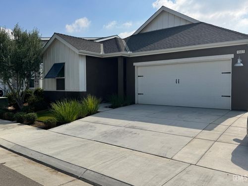 9803 Crystal Falls Ln, Shafter, CA, 93263-2284 | Card Image