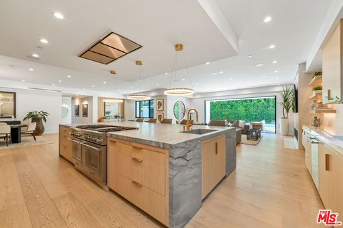 17228 Otsego St, Encino, CA, 91436 | Card Image