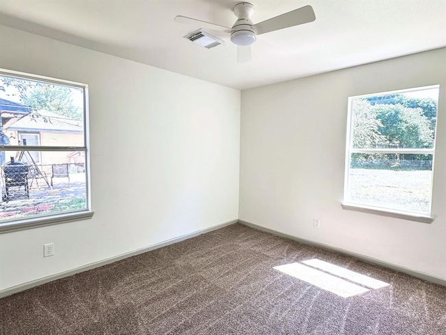 125 Bois D Arc St, House other with 3 bedrooms, 1 bathrooms and null parking in Lake Jackson TX | Image 11