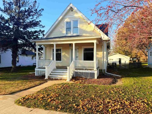 410 E Main St Street, Fredericksburg, IA, 50630 | Card Image