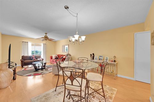 401-3475 Broken Woods Dr, Coral Springs, FL, 33065-1675 | Card Image