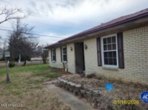 1811 W Irwin Avenue, Tunica, MS, 38676 | Card Image