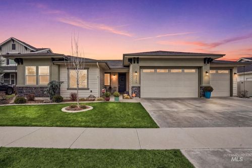 1229 W Elias Dr, Meridian, ID, 83642-5291 | Card Image