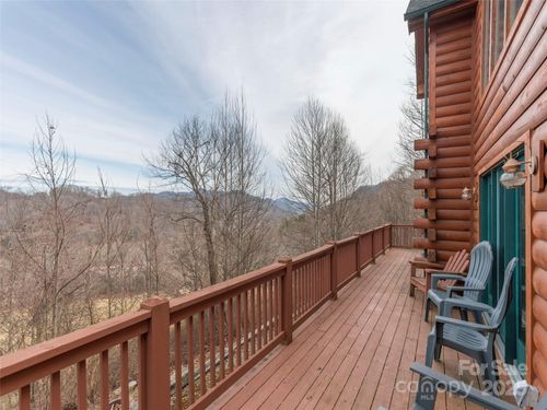 291 Appalachian Trl, Maggie Valley, NC, 28751-7754 | Card Image