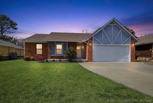 6706 S 110th East Ave, Tulsa, OK, 74133-2609 | Card Image