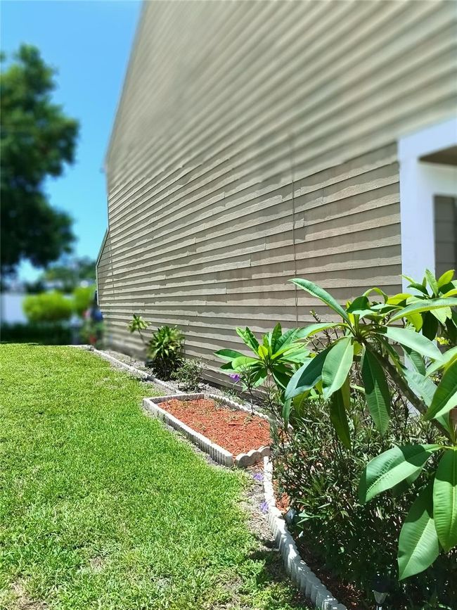 APT-1 - 6640 121 St Ave, House other with 2 bedrooms, 2 bathrooms and null parking in LARGO FL | Image 25