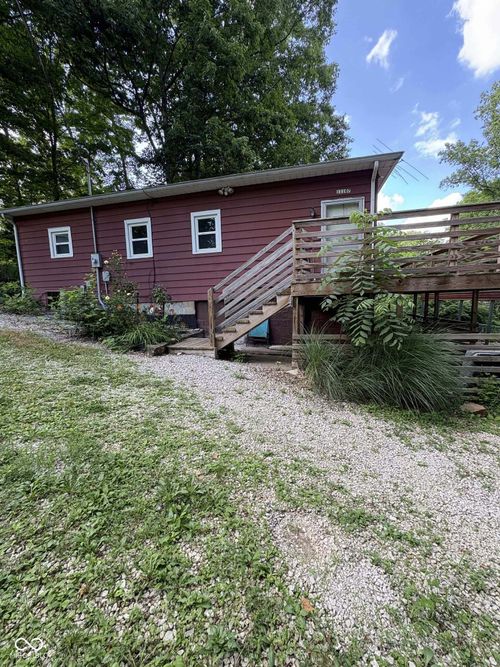 11107 Dogwood Ln, Cloverdale, IN, 46120-8133 | Card Image