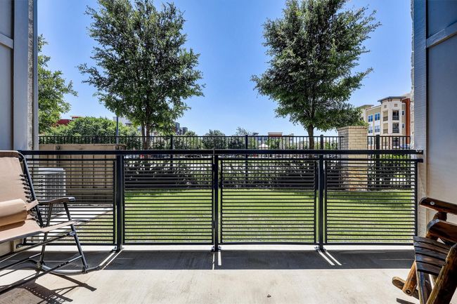 View of back patio | Image 11