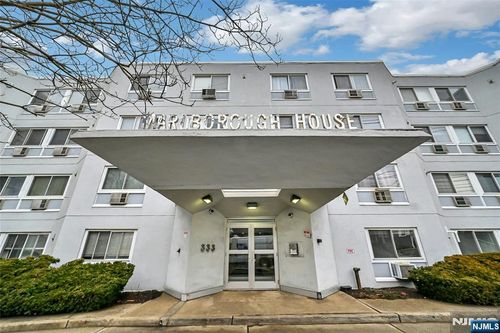 333 Grand Ave, Palisades Park, NJ, 07650-1251 | Card Image