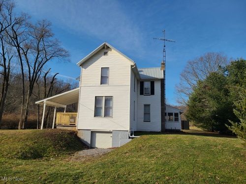 3929 Robertsville Ave Se, Minerva, OH, 44657-8509 | Card Image