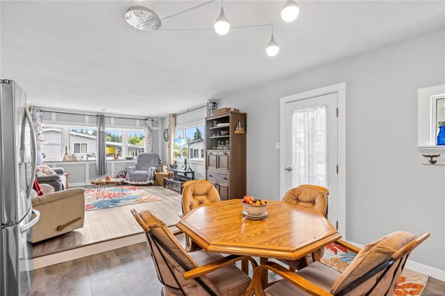 Dining Area | Image 17