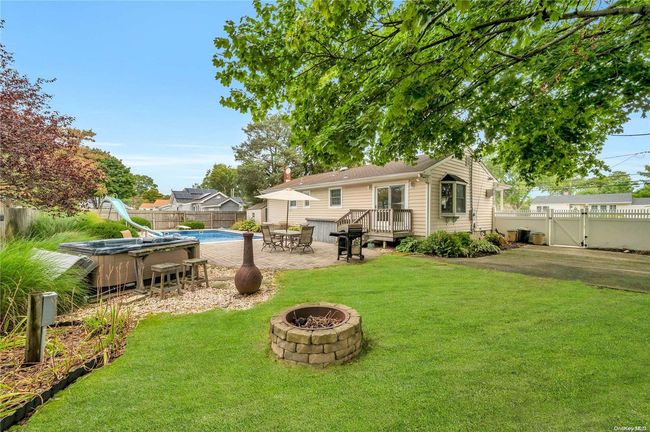872 Franklyn Ave, House other with 3 bedrooms, 1 bathrooms and null parking in Bohemia NY | Image 16