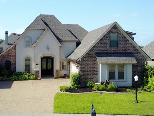 716 Dumaine Dr, Bossier City, LA, 71111-6273 | Card Image