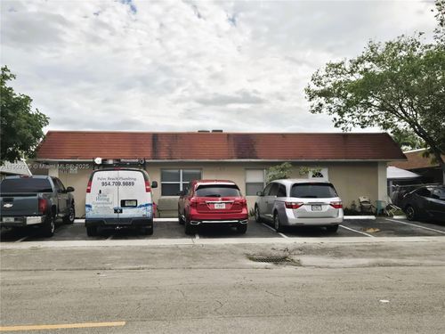 7870 Sw 10th Ct, North Lauderdale, FL, 33068-5922 | Card Image