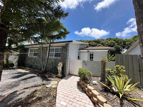 20500 Sw 92nd Pl, Cutler Bay, FL, 33189-2438 | Card Image