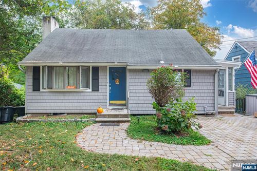 239 Skyline Lake Dr, Ringwood, NJ, 07456-1952 | Card Image