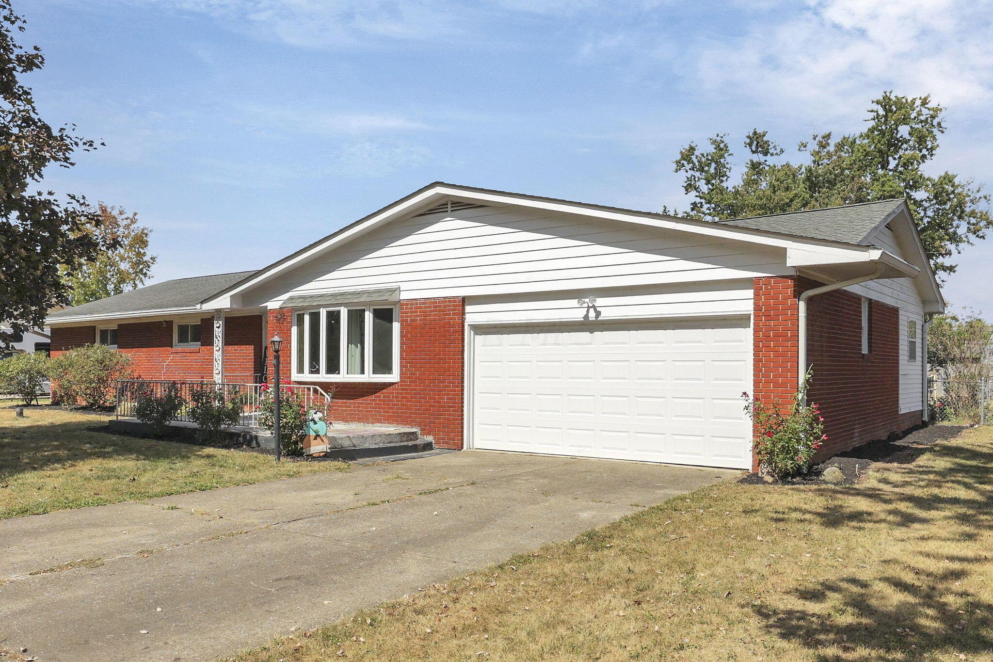 Stoltz Ave, Groveport, OH 43125