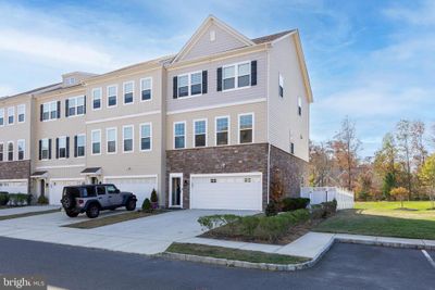 2 Sullivan Way, Townhouse with 3 bedrooms, 3 bathrooms and null parking in MARLTON NJ | Image 2