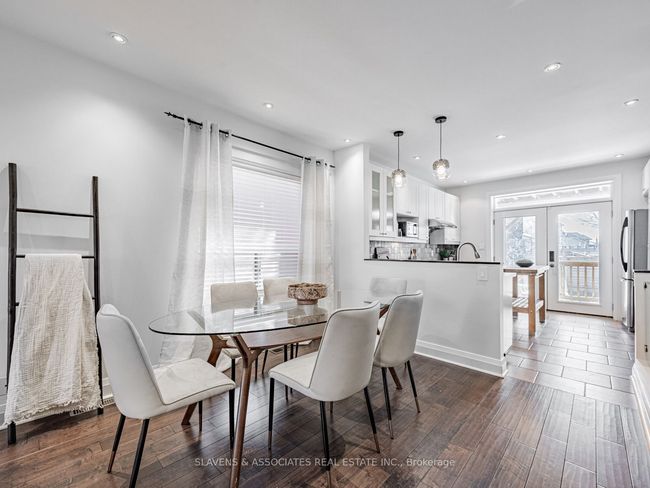 2063 Gerrard St E, House attached with 3 bedrooms, 2 bathrooms and 1 parking in Toronto ON | Image 8