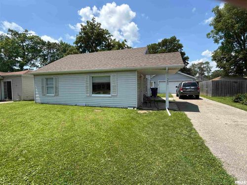 353 Forest Dr, North Pekin, IL, 61554-1055 | Card Image