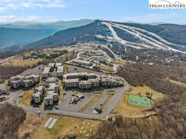 Pinnacle Inn with the Ski Slopes Beyond | Image 33