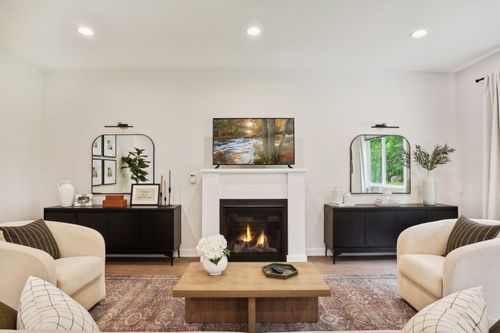 613 Field Point St, Roberts, WI, 54023-4100 | Card Image