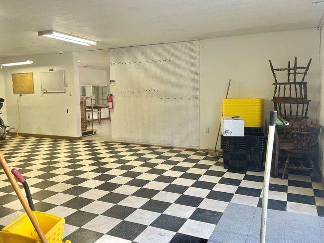 37037 Governor G C Peery Hwy, Home with 0 bedrooms, 0 bathrooms and 10 parking in Bluefield VA | Image 16