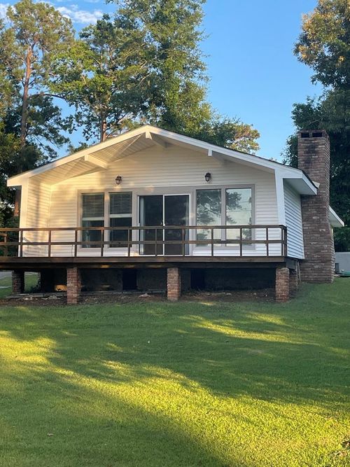1129 E Lakeshore Dr, Carriere, MS, 39426-7717 | Card Image