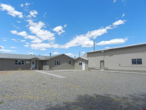 445 Kristen Ct, Montrose, CO, 81401-8110 | Card Image