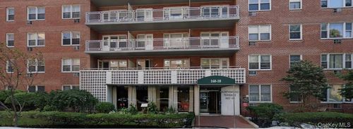 9e-160-10 89th Avenue, New York, NY, 11432 | Card Image