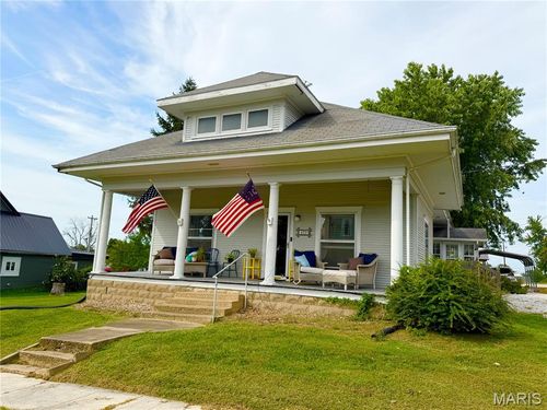 409 E Salling St, Perry, MO, 63462-1214 | Card Image